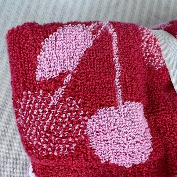 Rachel Zoe Red & Pink Cherry Hand Towels Set of 2 100% Cotton NEW - Picture 9 of 9